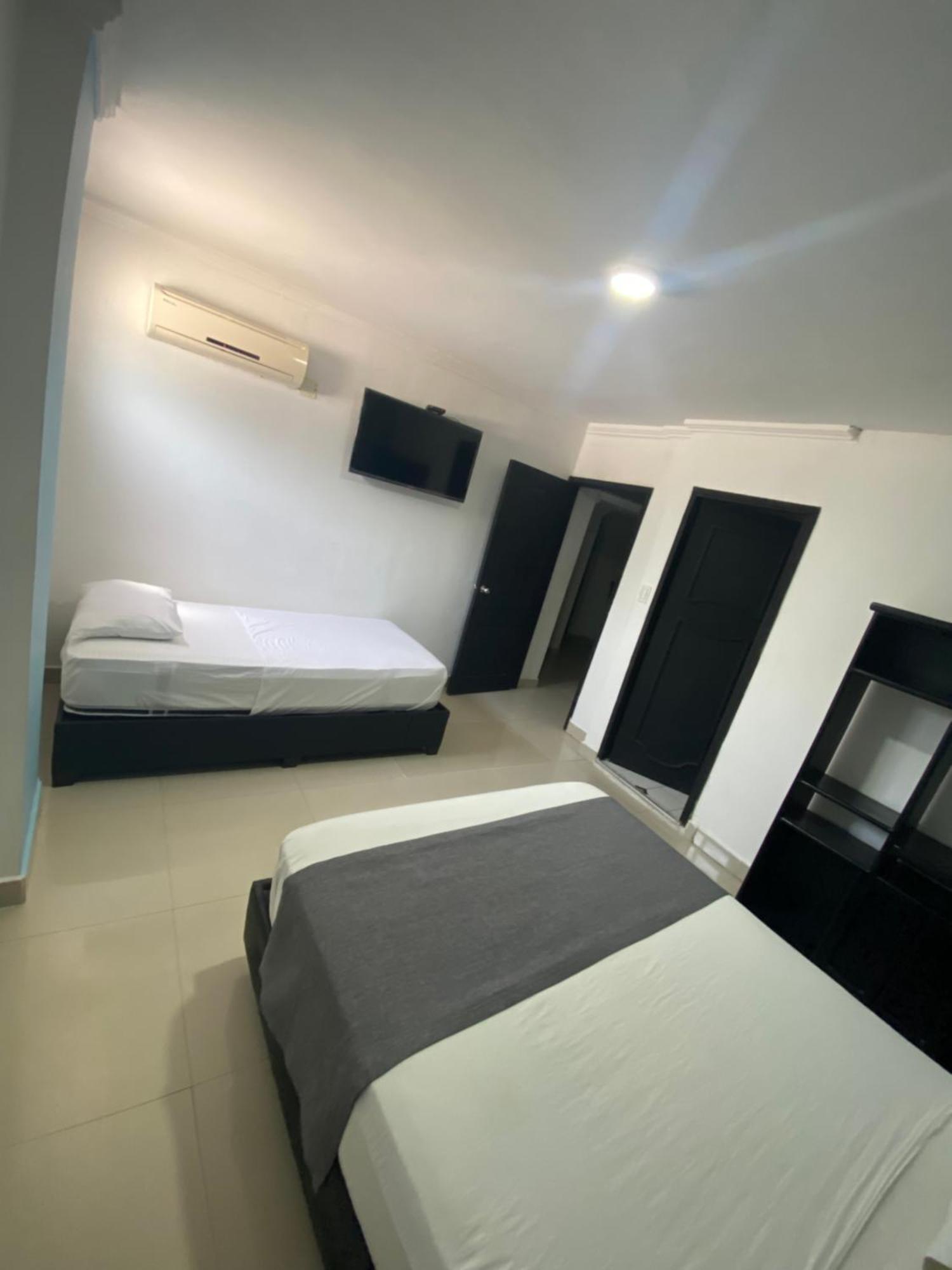 Hotel Estefania Princess 84 巴兰基亚 外观 照片