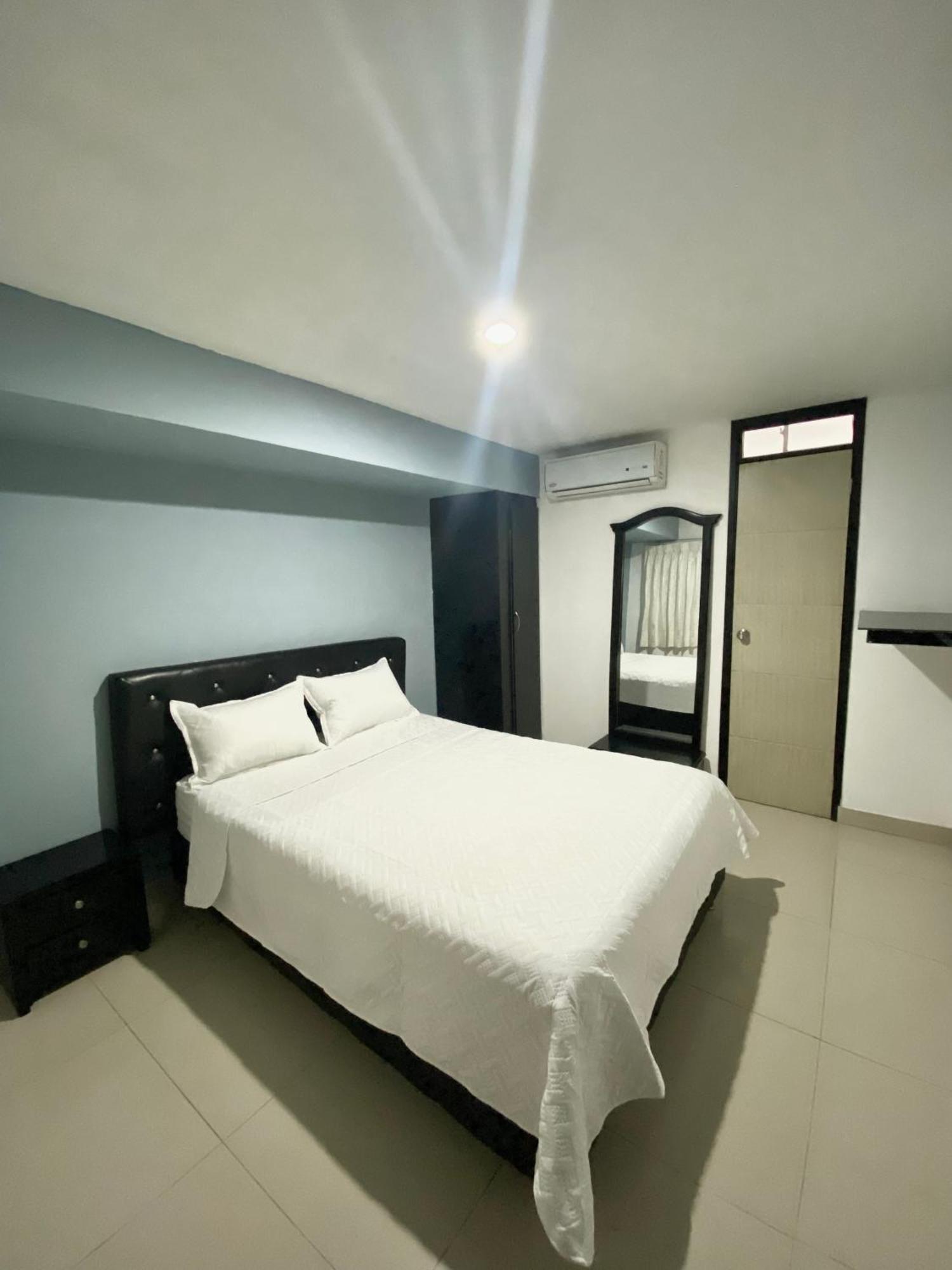Hotel Estefania Princess 84 巴兰基亚 外观 照片