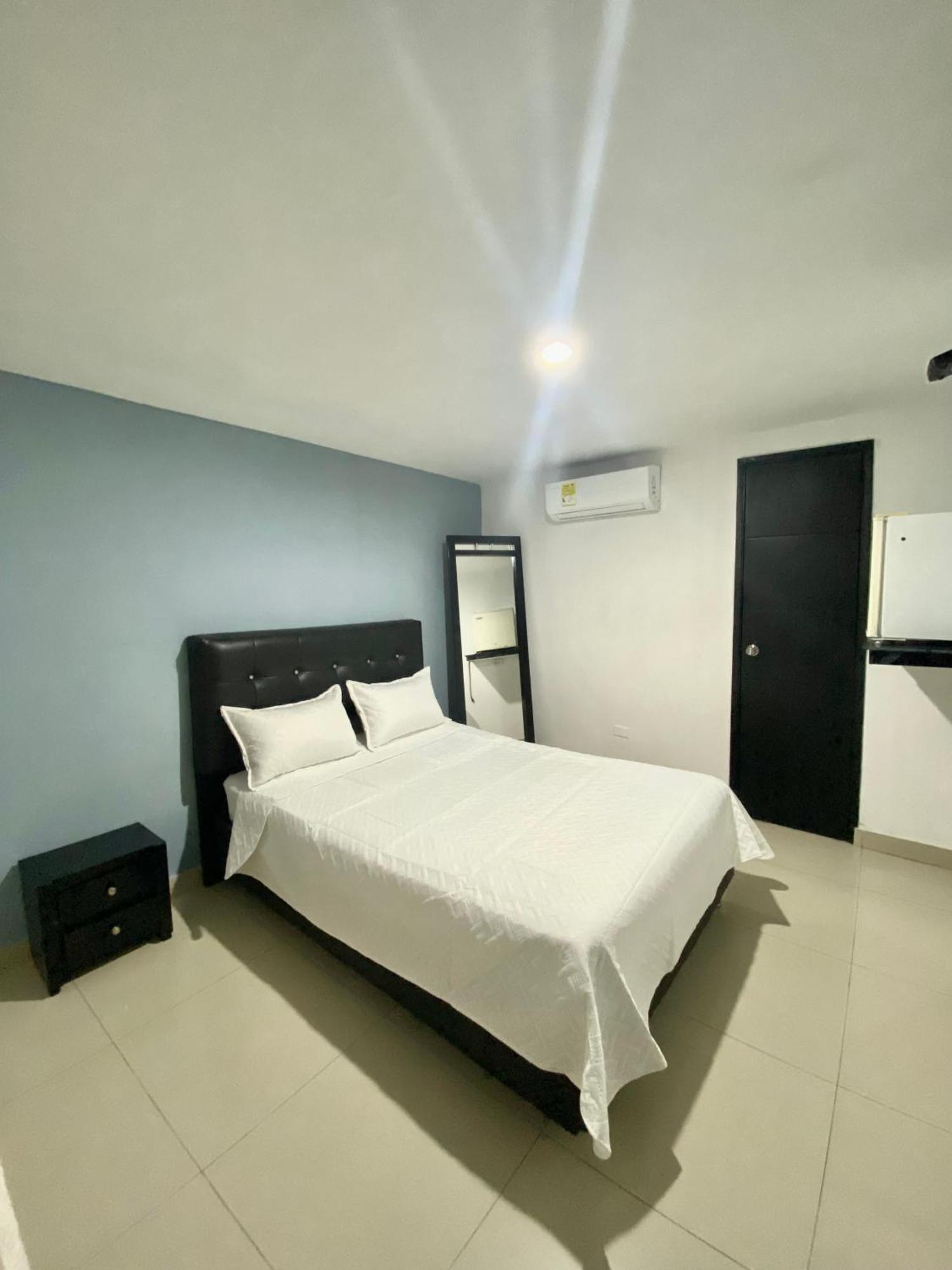 Hotel Estefania Princess 84 巴兰基亚 外观 照片