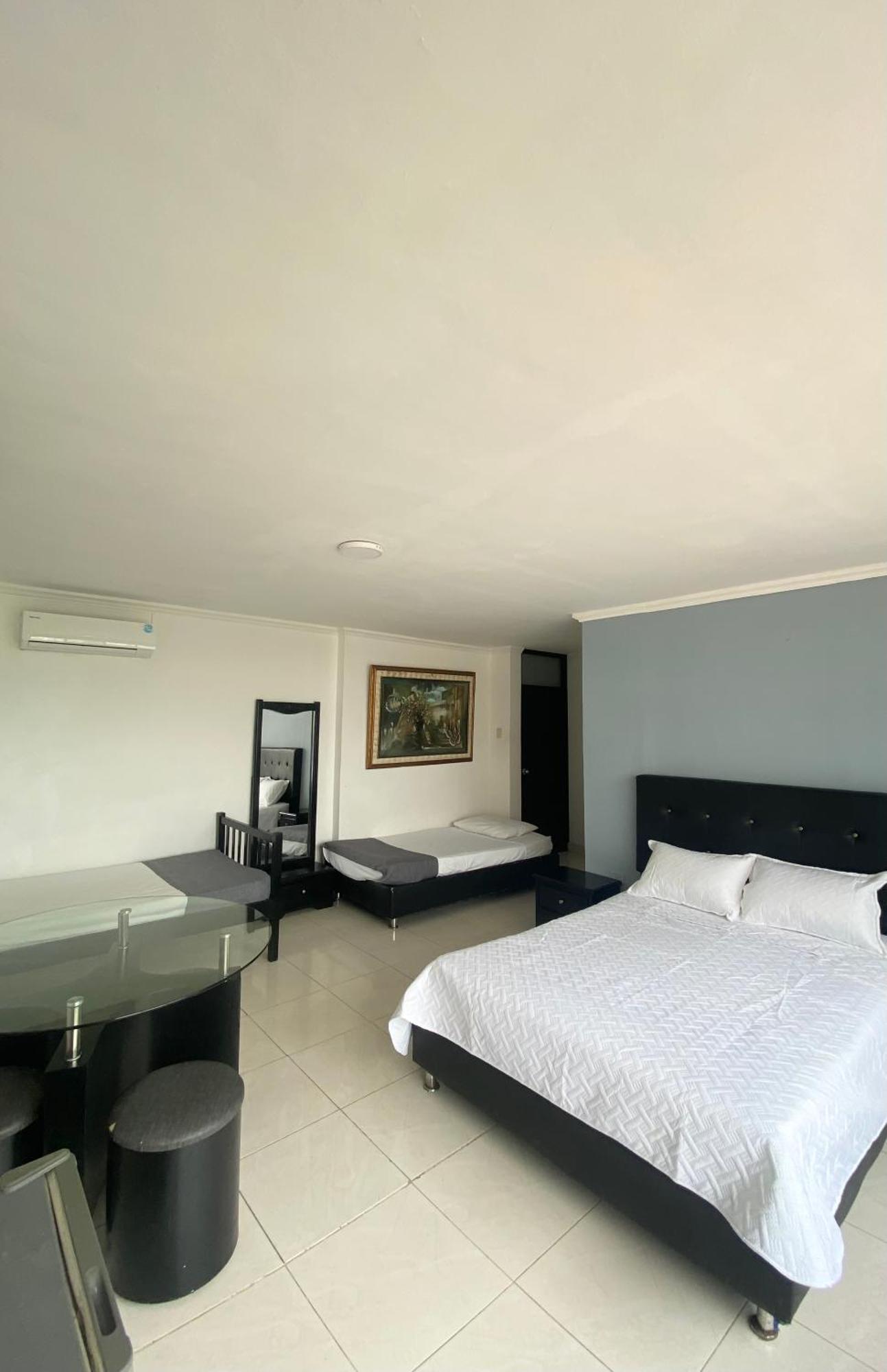Hotel Estefania Princess 84 巴兰基亚 外观 照片